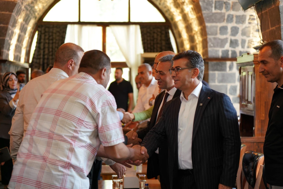 Başkan Bucak Vatandaşlarla Bayramlaştı