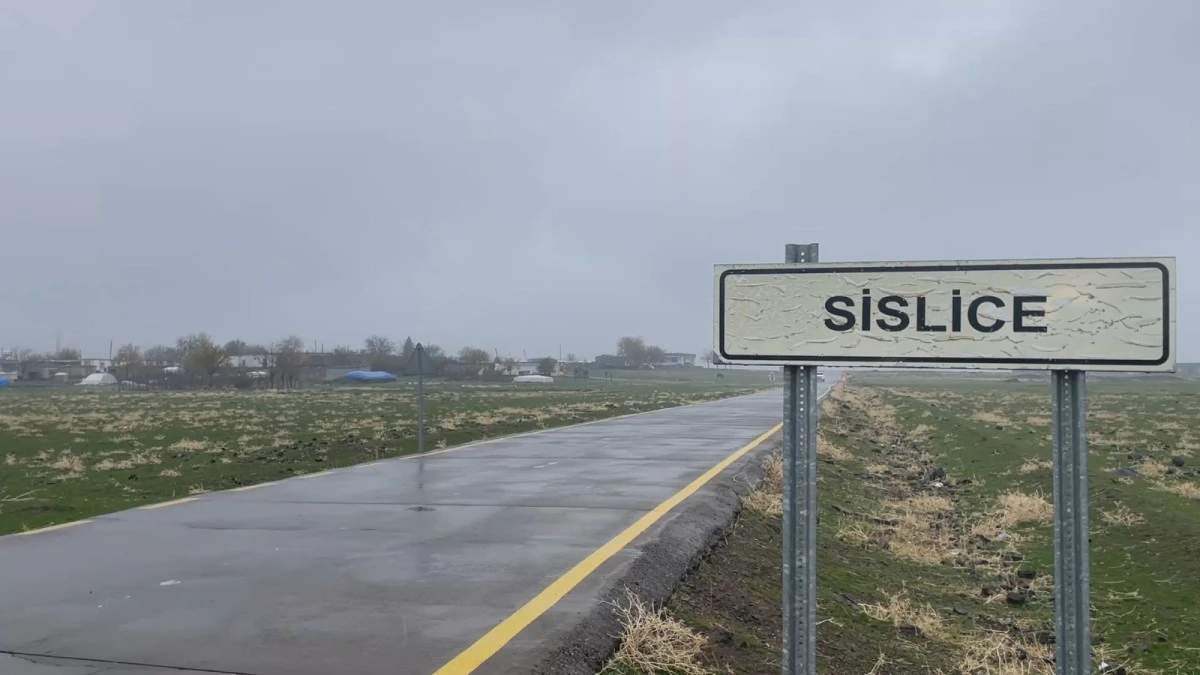 Cinnet ge&ccedil;iren baba eşi ve oğlunu &ouml;ld&uuml;rd&uuml;