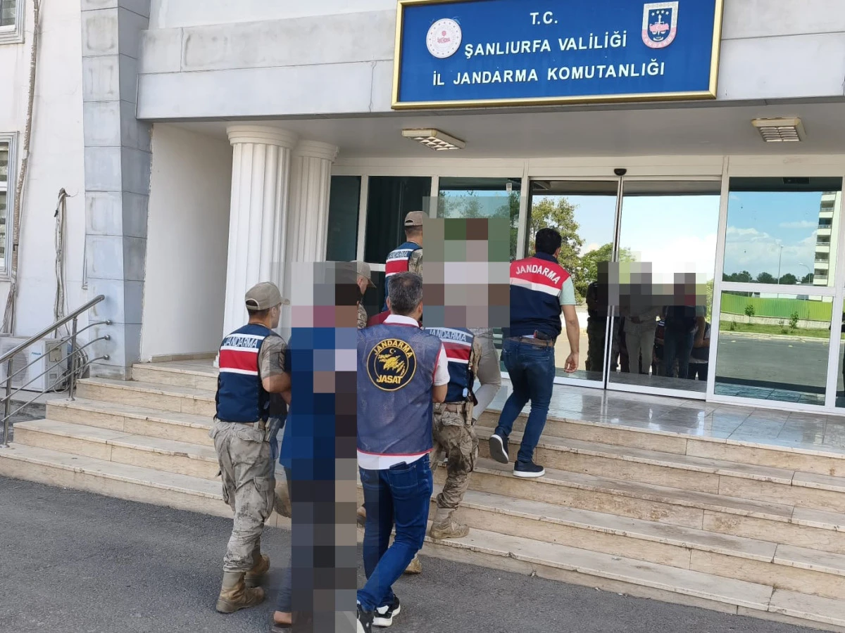 Şanlıurfa'da g&ouml;&ccedil;men ka&ccedil;ak&ccedil;ılığına operasyon: 32 organizat&ouml;r hakkında adli işlem