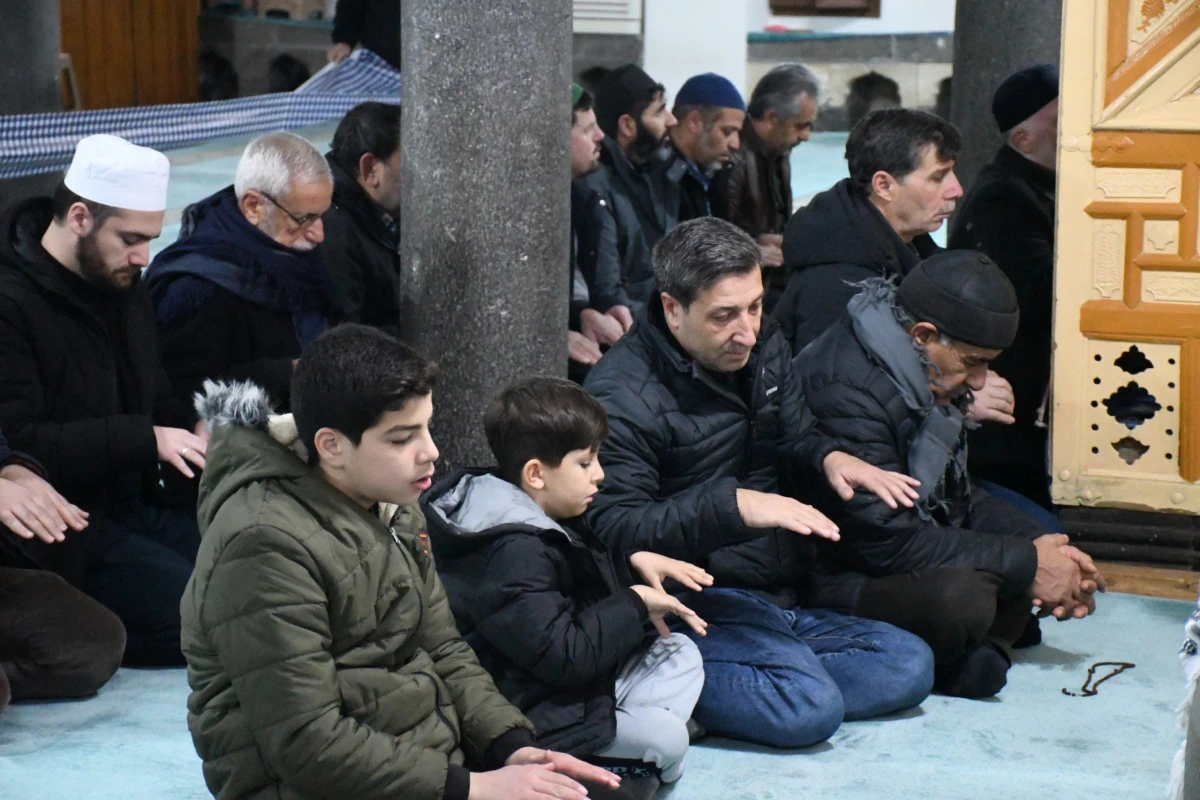 Siverek&rsquo;te Baba-Oğul Sabah Namazı Buluşmaları D&uuml;zenlendi