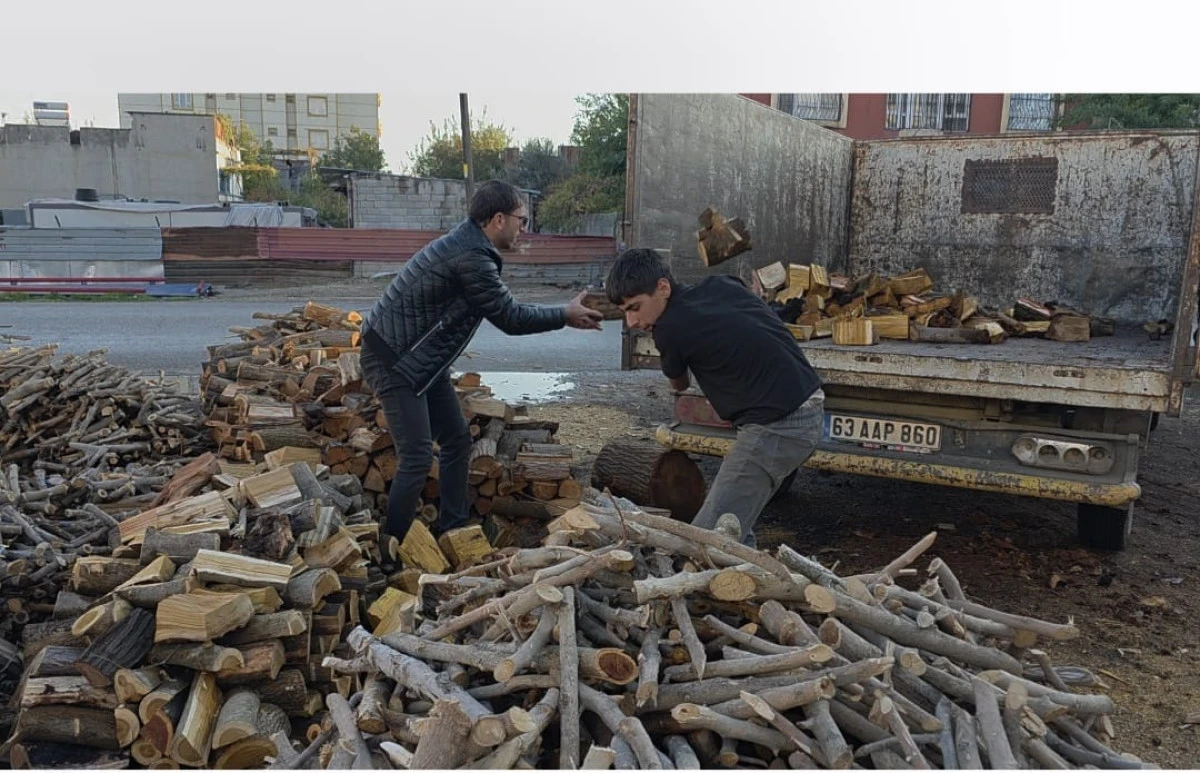Siverek’te İyilik Sensin Derneği Kış Yardımlarını Sürdürüyor