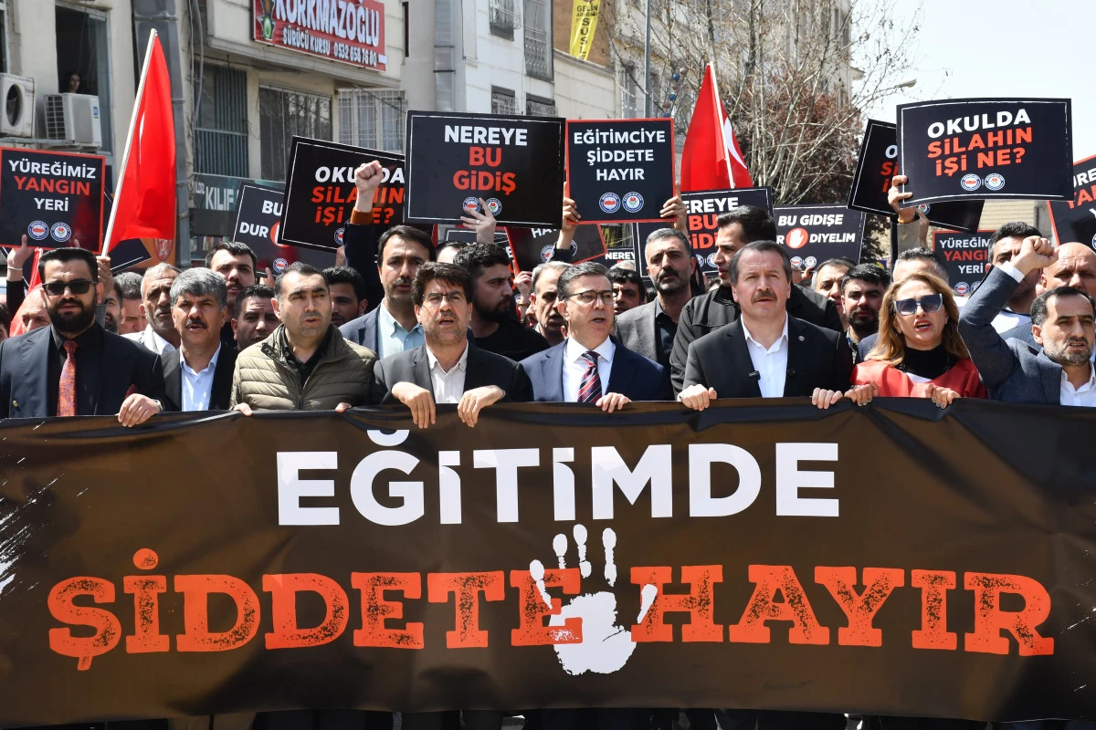 Siverek&rsquo;te okul saldırısına tepki: Y&uuml;r&uuml;y&uuml;ş ve basın a&ccedil;ıklamasıyla kınandı