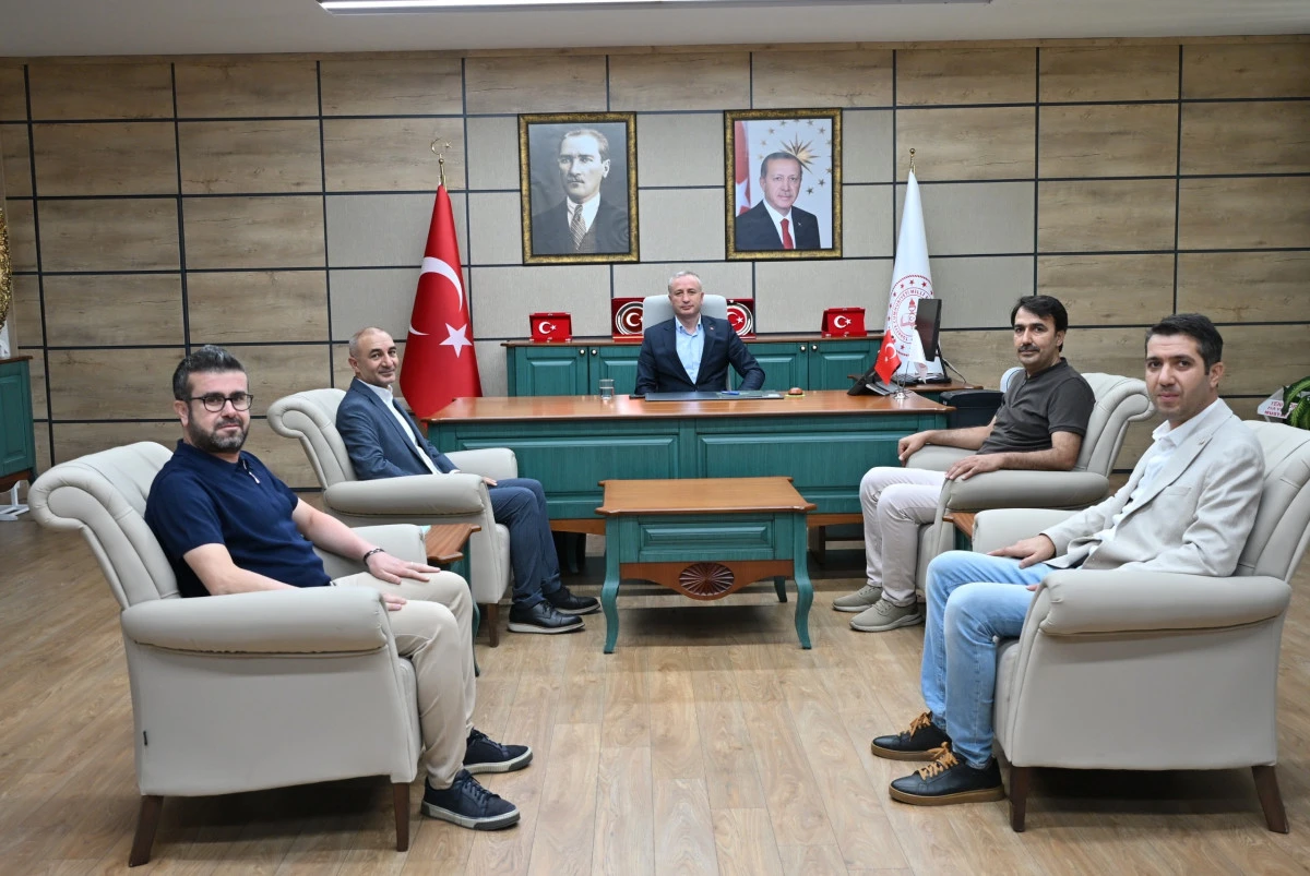 SİVİL-DER&rsquo;den İl Milli Eğitim M&uuml;d&uuml;r&uuml; K&ouml;krek&rsquo;e ziyaret